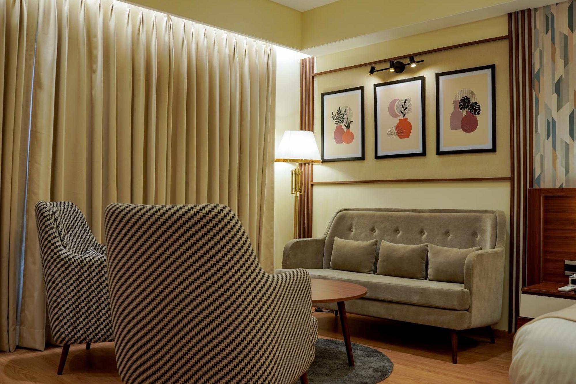 M2 Square By Monday Premium Hotel Nagpur Exterior photo